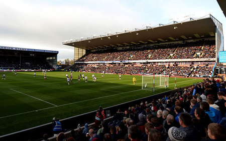 洲经济的领 洲经济的领